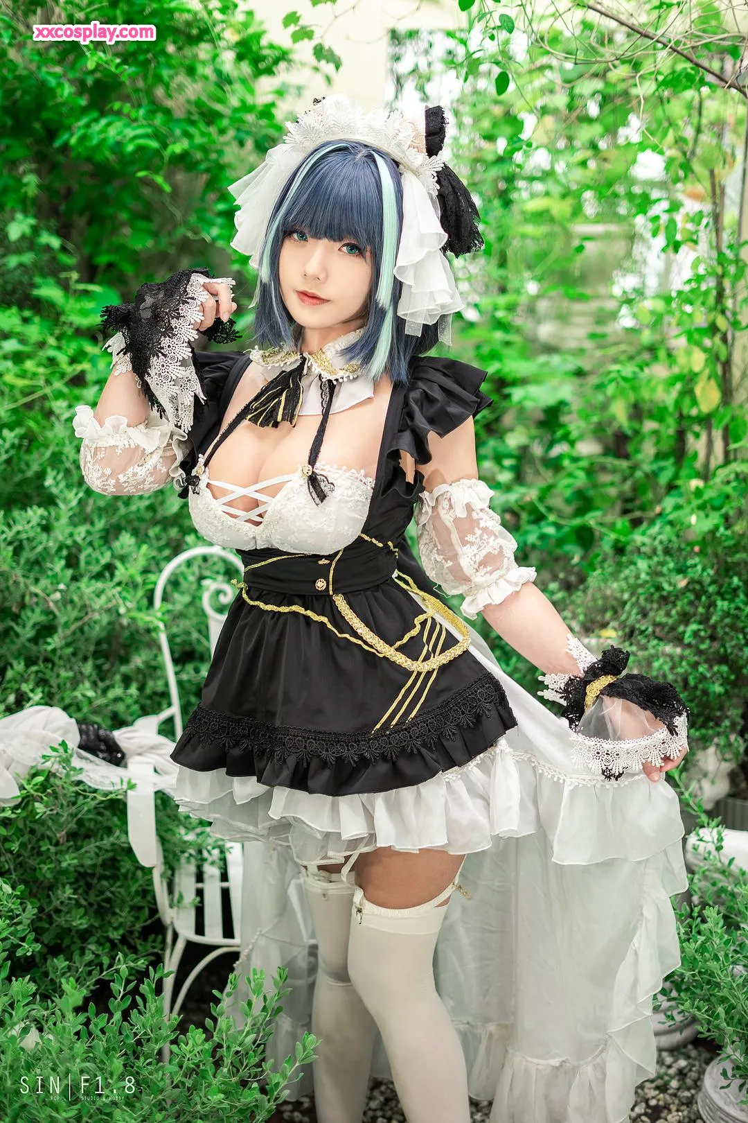 Messie Huang: Cheshire (Azur Lane) Cosplay
